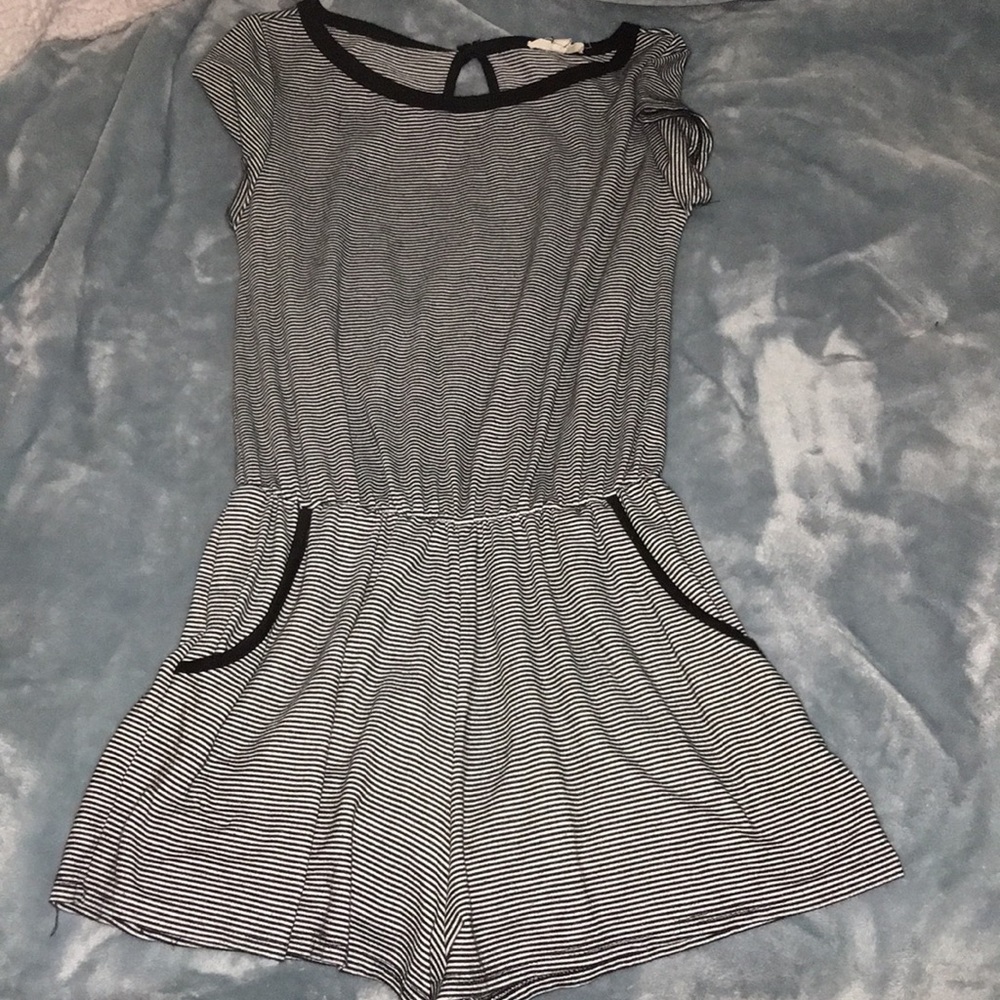SUPER CUTE ROMPER